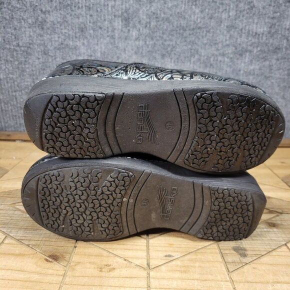 Dansko XP 2.0 Clogs Black and Silver Paisley Patent Leather Size 40 Shoe… - Picture 6 of 9